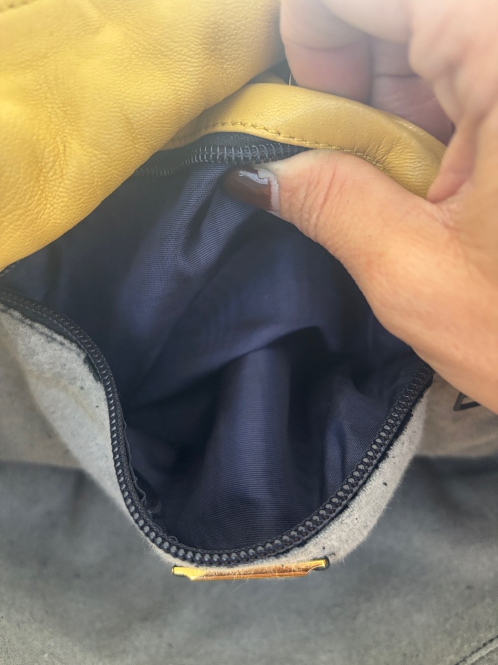 Loewe Yellow Nappa Drawstring Bucket Bag Anagram – Flamenco Style - Picture 12 of 16